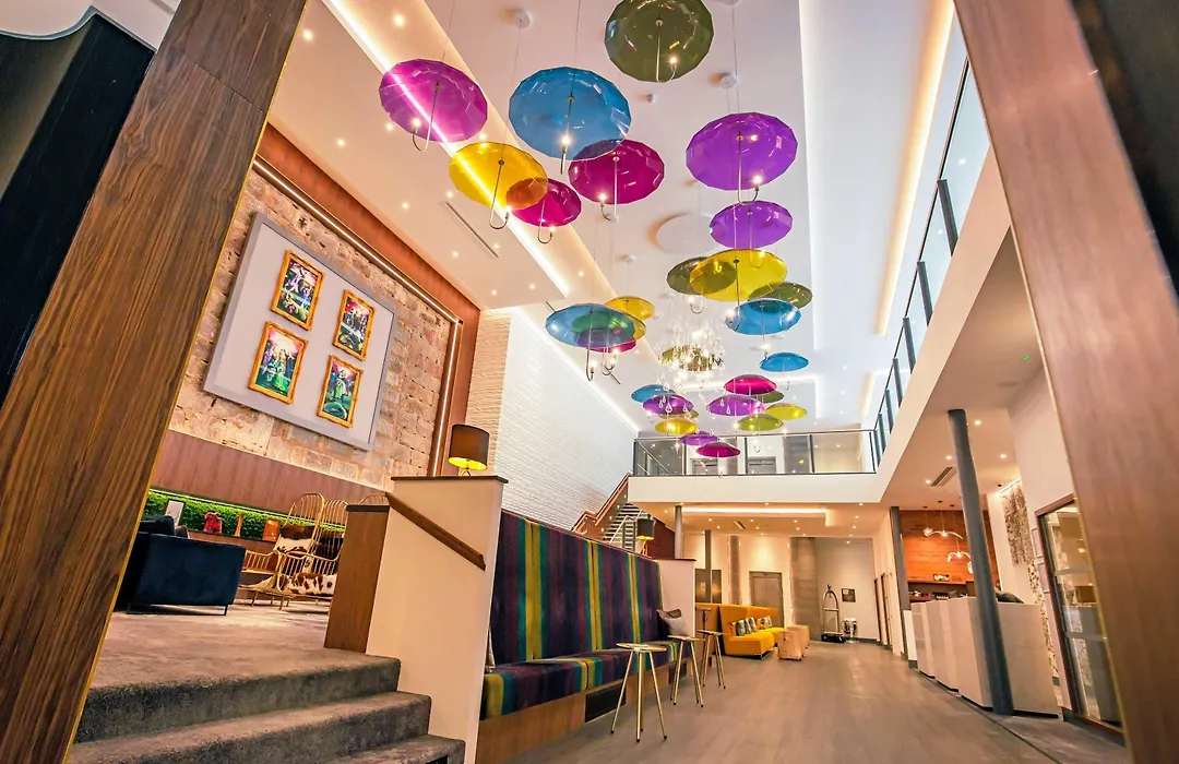 Sandman Signature Aberdeen Hotel & Spa-1