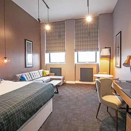 Sandman Signature Aberdeen Hotel & Spa-3